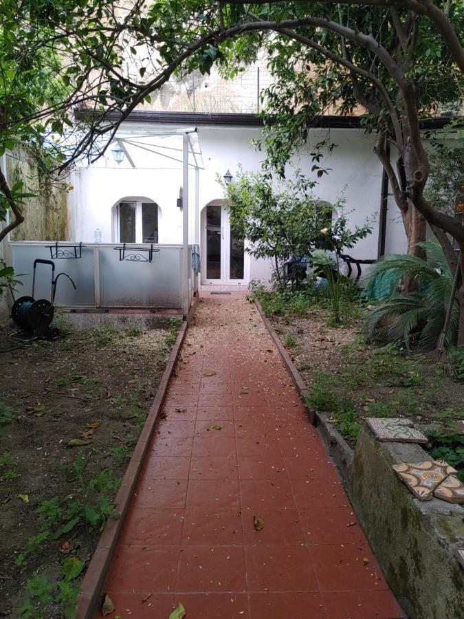 Villa Sofia E Sveva Con Giardino Neapel Exterior foto
