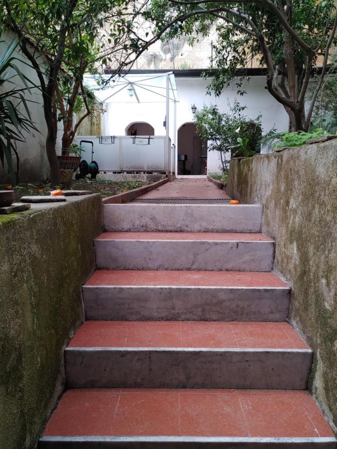 Villa Sofia E Sveva Con Giardino Neapel Exterior foto